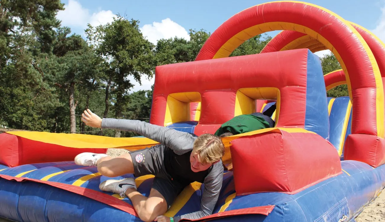 Hindernisbaan--Outdoor