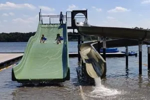 Mega-waterglijbanen-IJzeren-Man