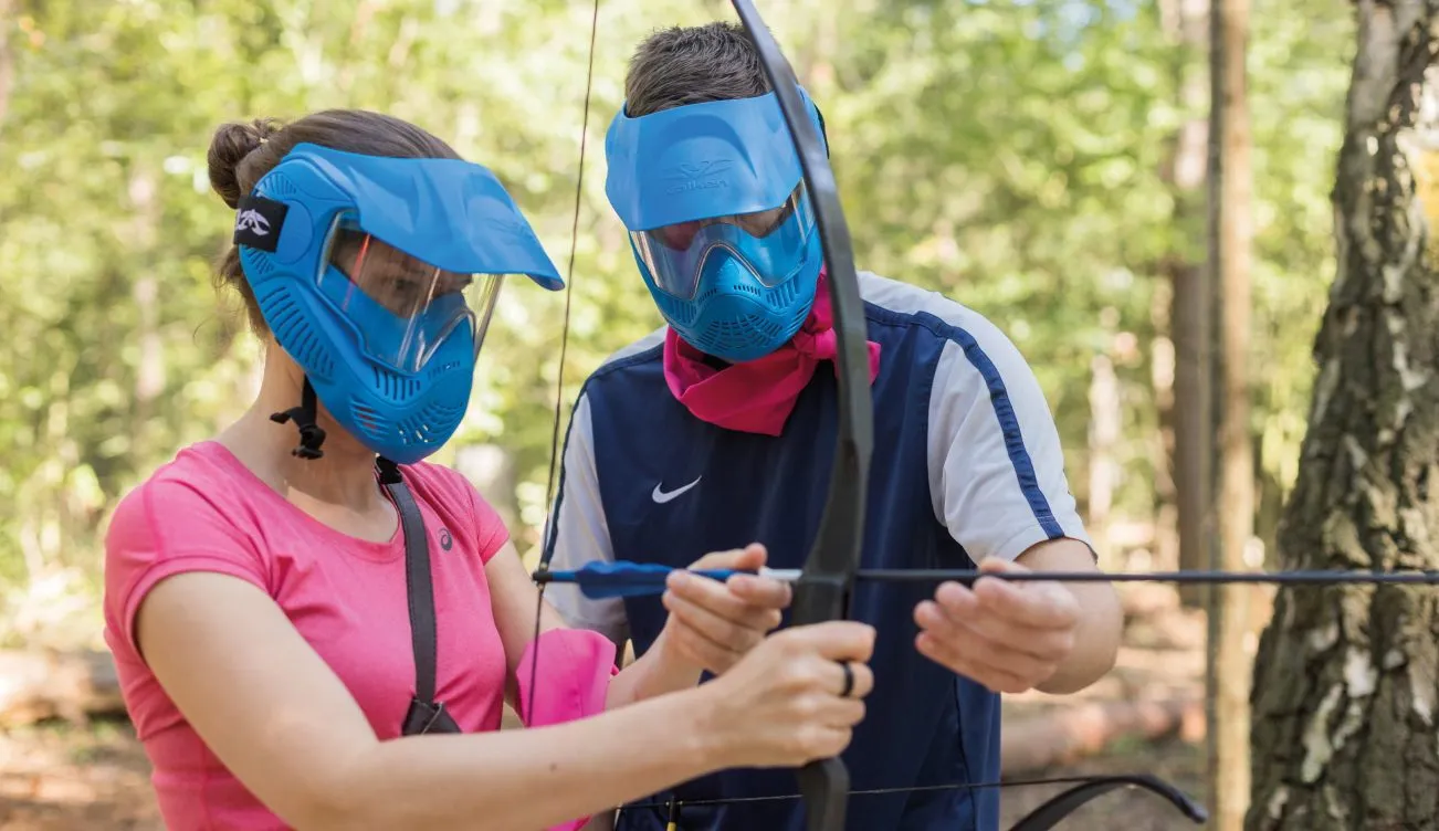 Outdoor-paintball-archery-tag