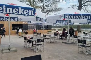 Strandbad-verhard-terras