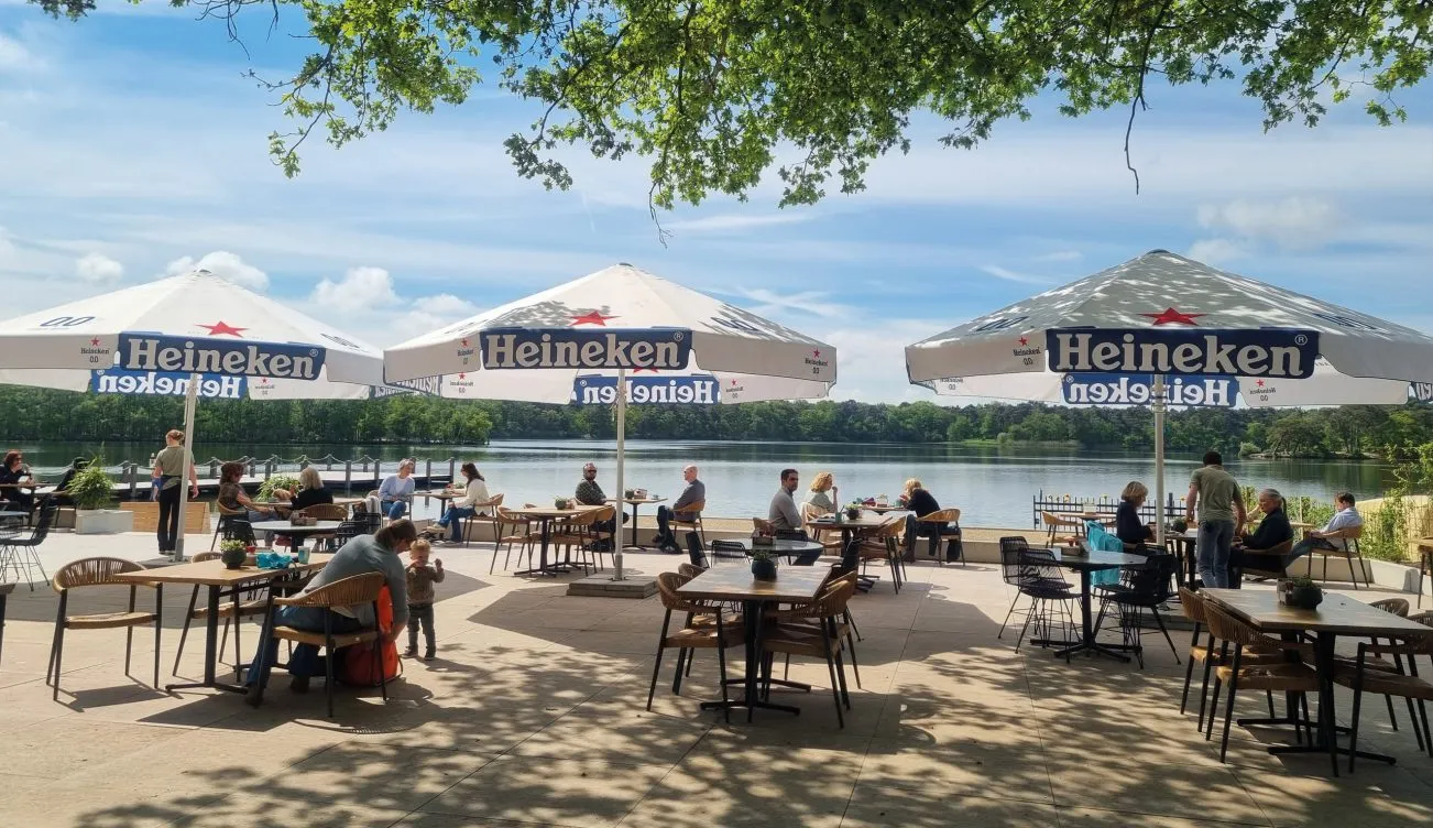 Terras-IJM-Strandzicht