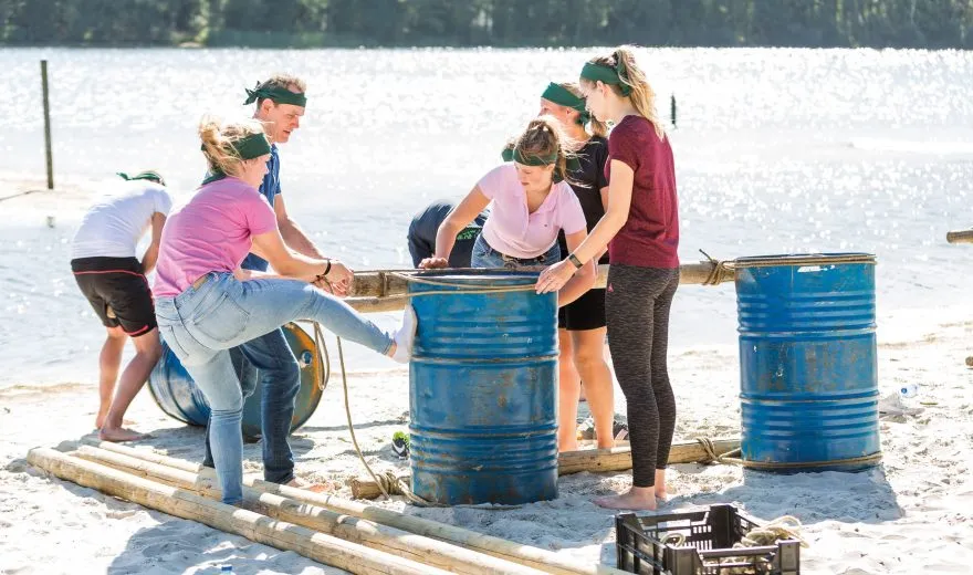 Vlot-bouwen-varen-groepsuitje